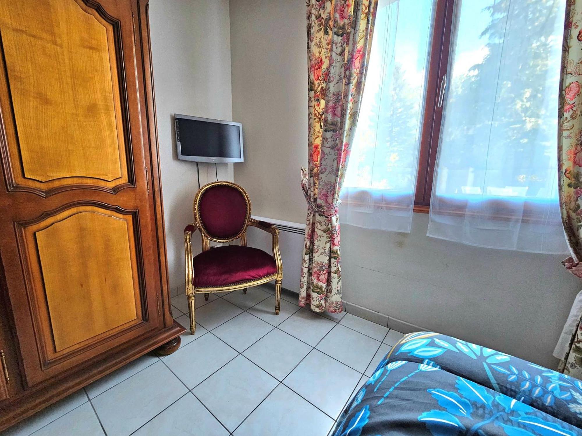 Chambres D'Hotes Chez Renee Le Charmel Екстериор снимка